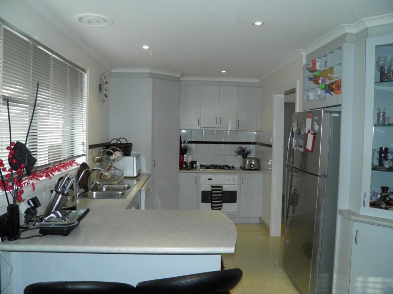 14 wellington Street, Kings Park VIC 3021