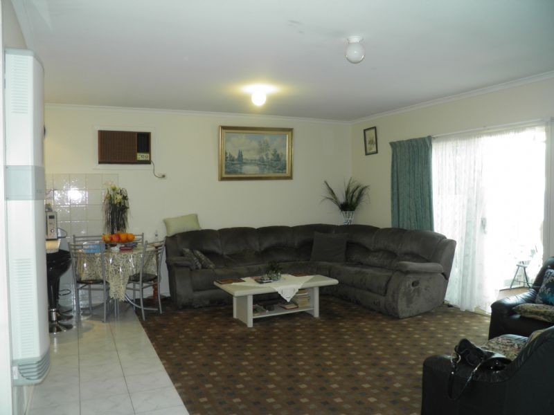 15A Harris Street, St Albans VIC 3021