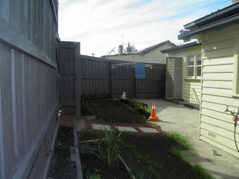 1/56 Sandford Street, Sunshine North VIC 3020