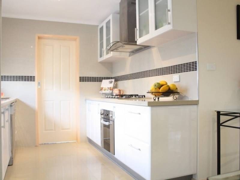 27 Pottenger Way, St Albans VIC 3021