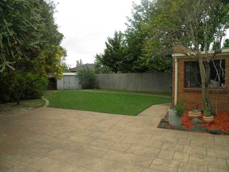 7 Meads Court, St Albans VIC 3021