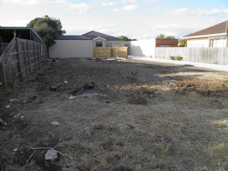 1/36 James Street, St Albans VIC 3021