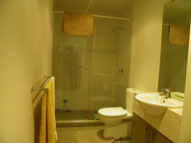 204/16-32 East Esplanade, St Albans VIC 3021