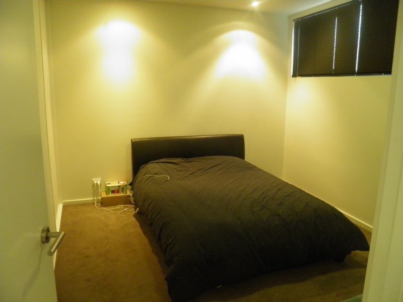 204/16-32 East Esplanade Street, St Albans VIC 3021