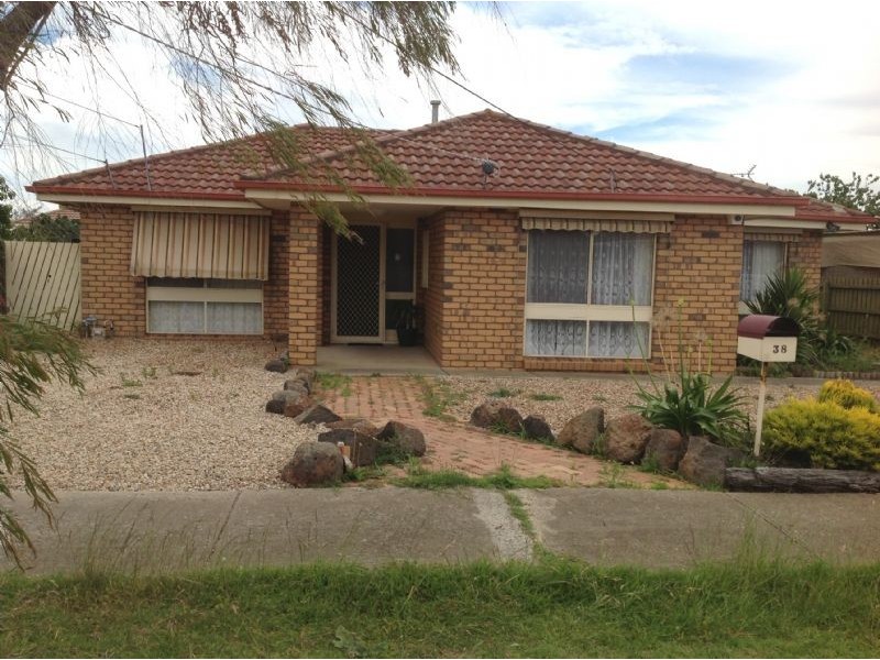 38 Concord Circuit, Albanvale VIC 3021