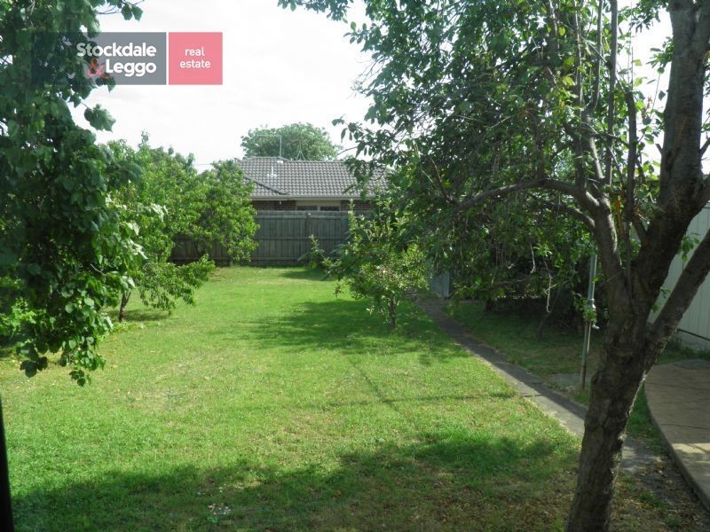 11 Kodre Street, St Albans VIC 3021