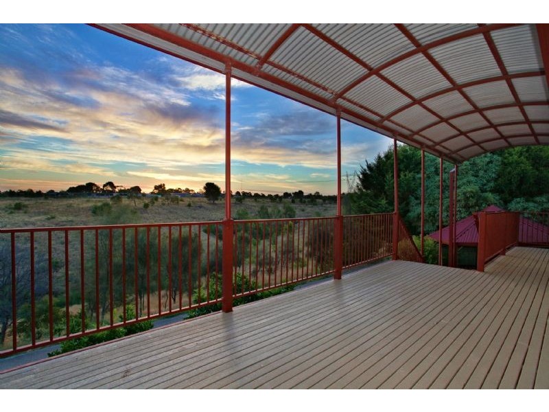 67 Burrowye Crescent, Keilor VIC 3036