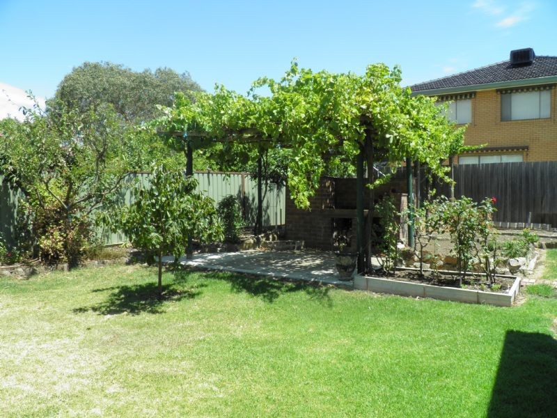 4 Daimler Avenue, Keilor Downs VIC 3038