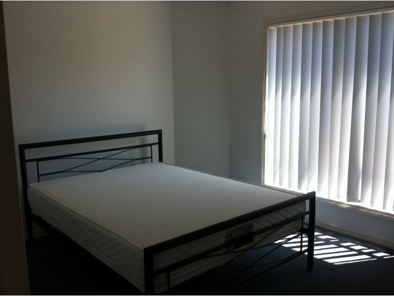 2/34 NORMAN STREET, St Albans VIC 3021