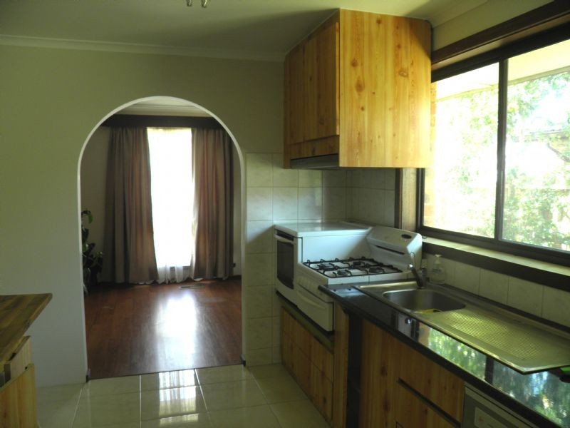 21 BUNDEENA AVE, Kealba VIC 3021