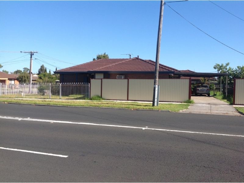 37 CAMELOT, St Albans VIC 3021