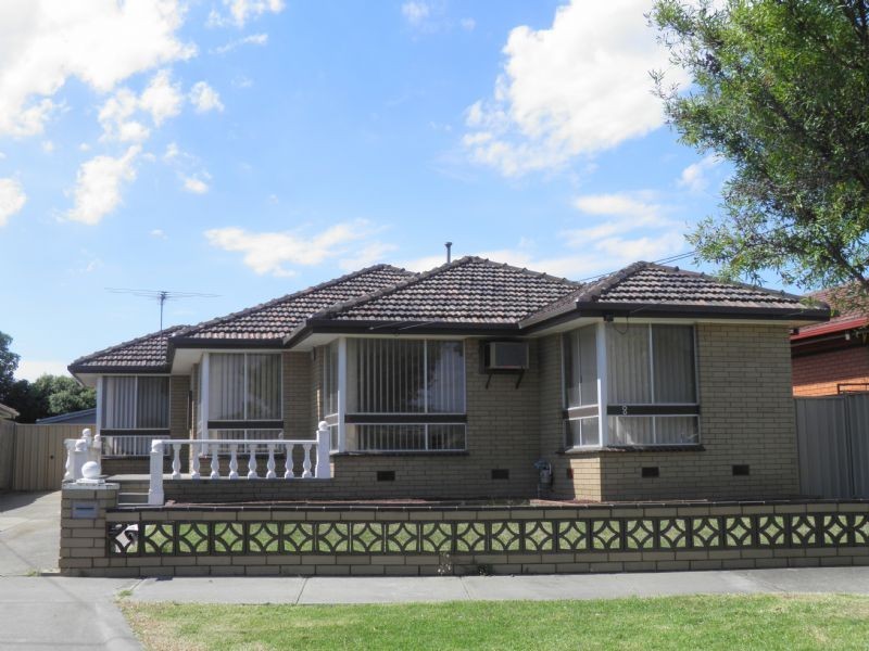 8 FERNLEA COURT, Sunshine West VIC 3020