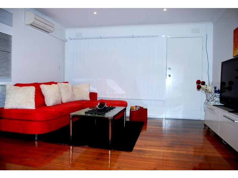 3/8-10 Clacton street, St Albans VIC 3021