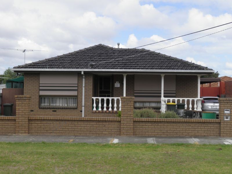 14 Errington Road, St Albans VIC 3021