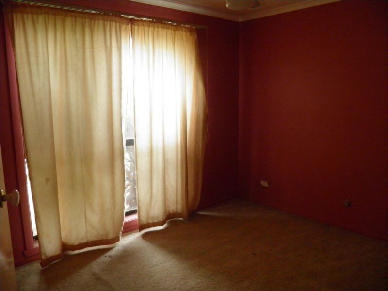 13 Barley Ct, Delahey VIC 3037