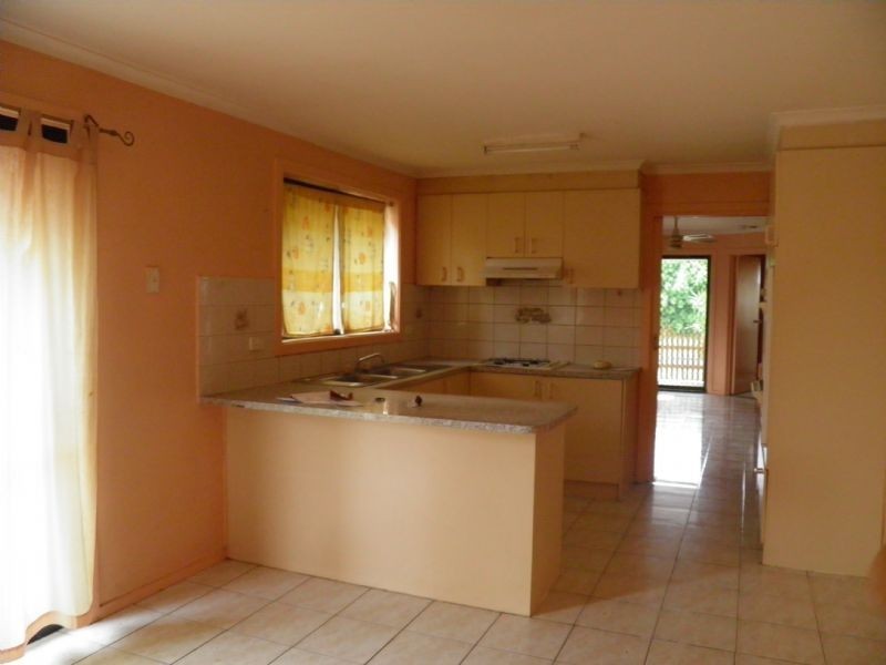 13 Barley Ct, Delahey VIC 3037