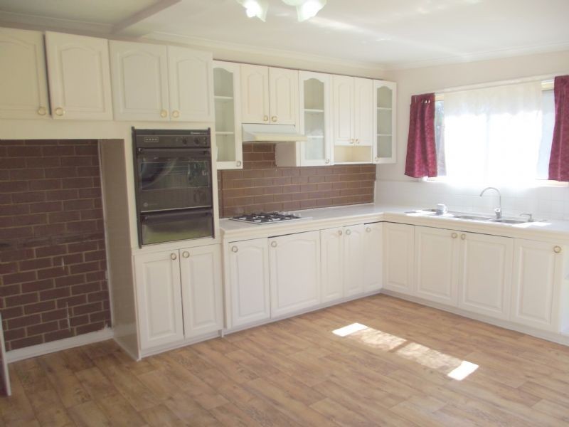 32 Kiparra Close, St Albans VIC 3021