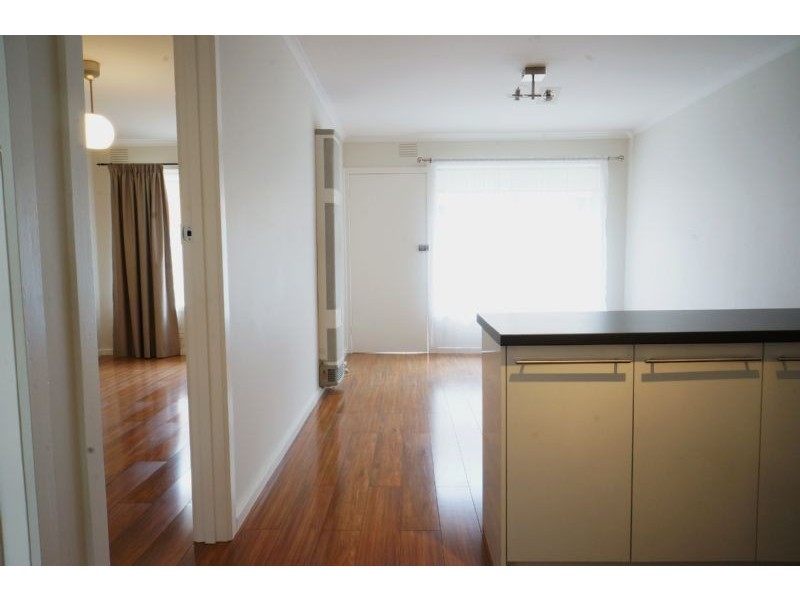 2/7 Theodore Street, St Albans VIC 3021