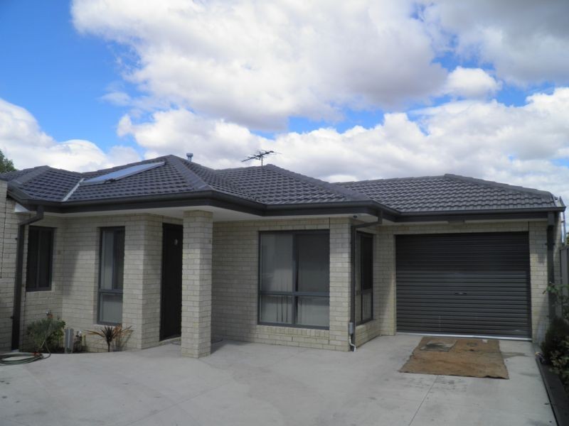 2/19 Curtin St, St Albans VIC 3021