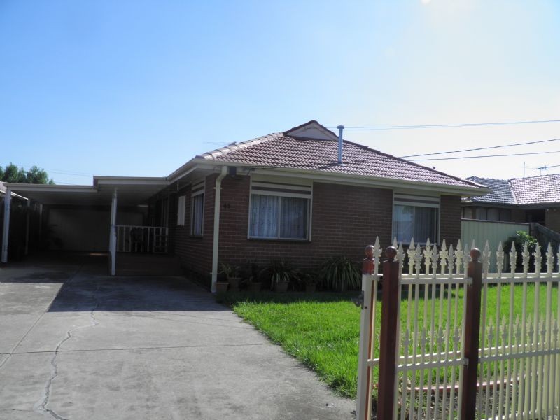 43 LOIS STREET, St Albans VIC 3021