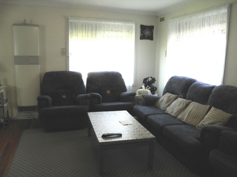 43 LOIS STREET, St Albans VIC 3021