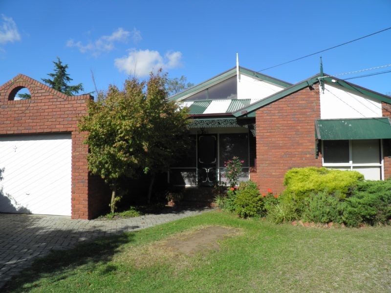 4 Chadwell Place, Kings Park VIC 3021