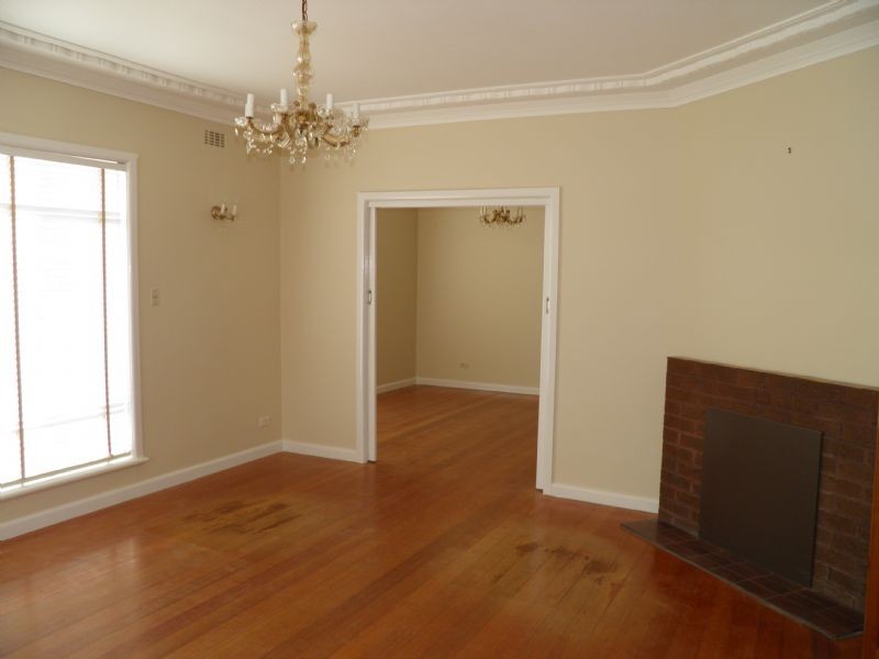 72 Stradbroke Drive, St Albans VIC 3021