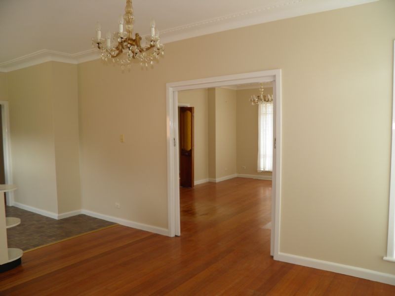 72 Stradbroke Drive, St Albans VIC 3021