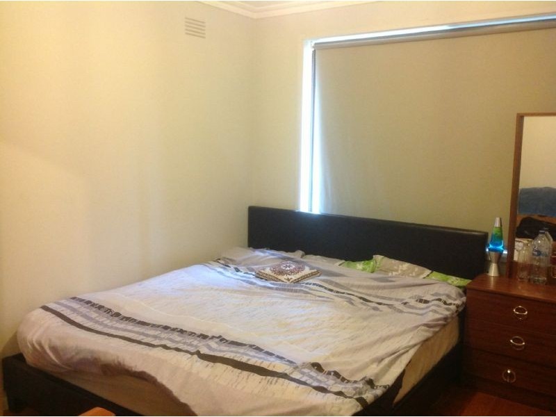 206 ALFRIEDA STREET, St Albans VIC 3021