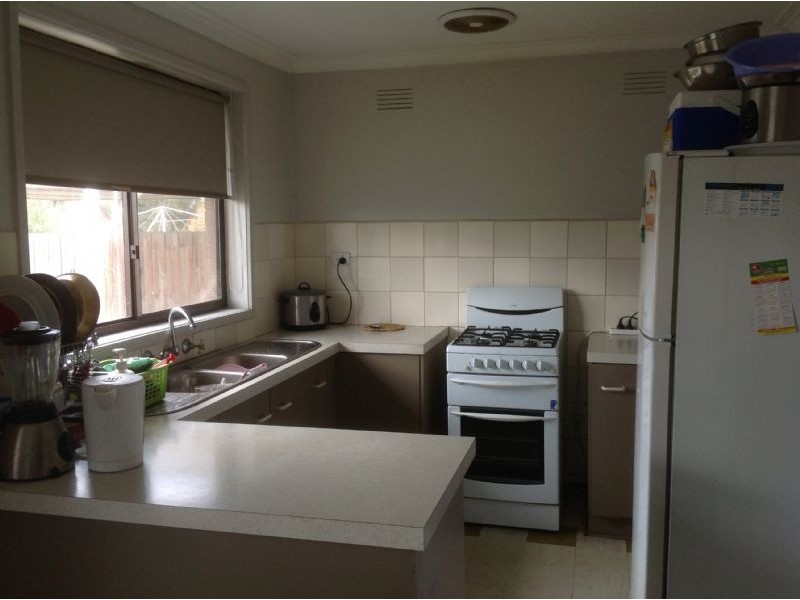 206 ALFRIEDA STREET, St Albans VIC 3021