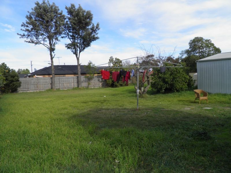 39 Adelaide Street, St Albans VIC 3021