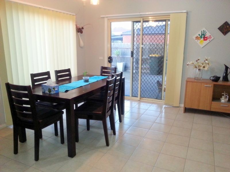 34 Sheoke Grove, Cairnlea VIC 3023
