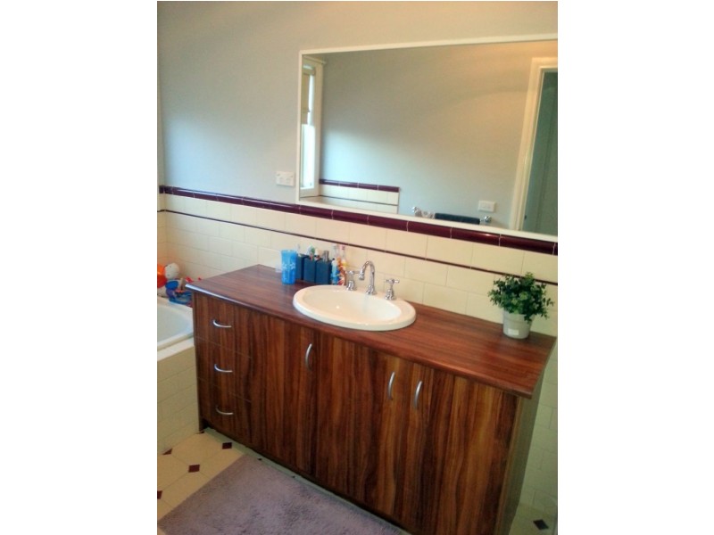 34 Sheoke Grove, Cairnlea VIC 3023