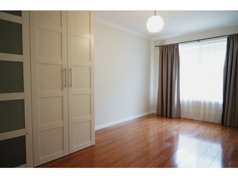 2/7 Theodore Street, St Albans VIC 3021