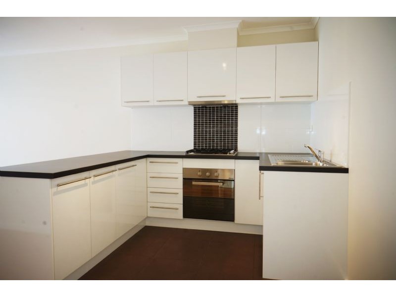 2/7 Theodore Street, St Albans VIC 3021