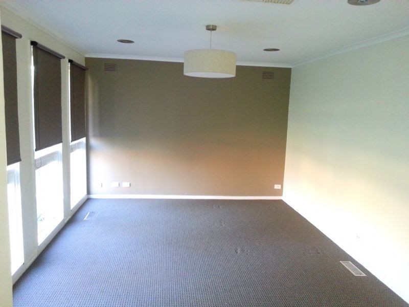 22 Glenrobe Street, Deer Park VIC 3023