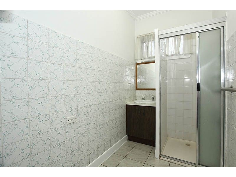 9 Cornhill street, St Albans VIC 3021