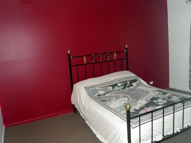 39 Moffat Street, St Albans VIC 3021