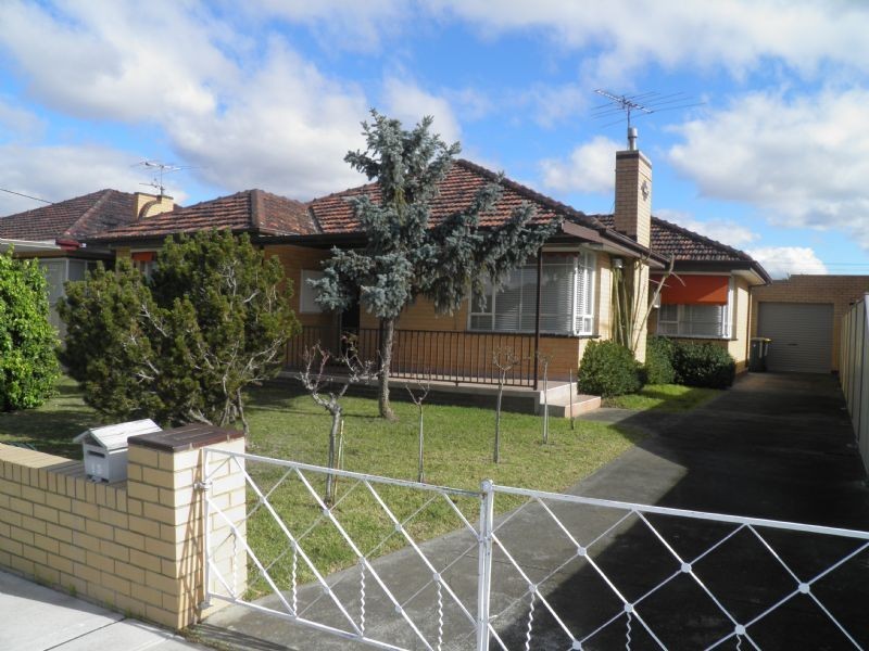 13 Southwold Street, St Albans VIC 3021