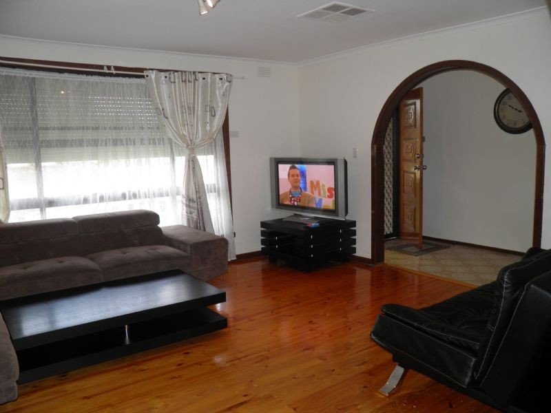 1 Chorley Place, Kings Park VIC 3021