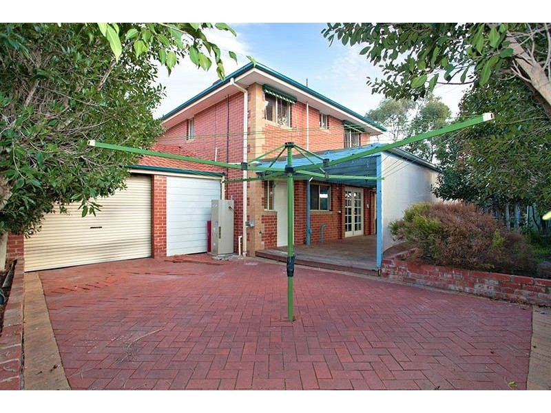 15 Thistle Court, Delahey VIC 3037