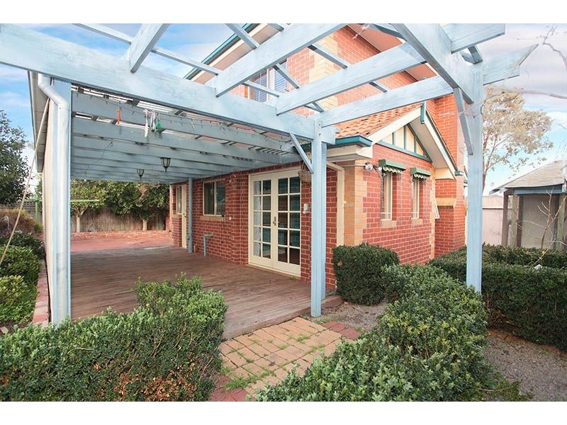 15 Thistle Court, Delahey VIC 3037