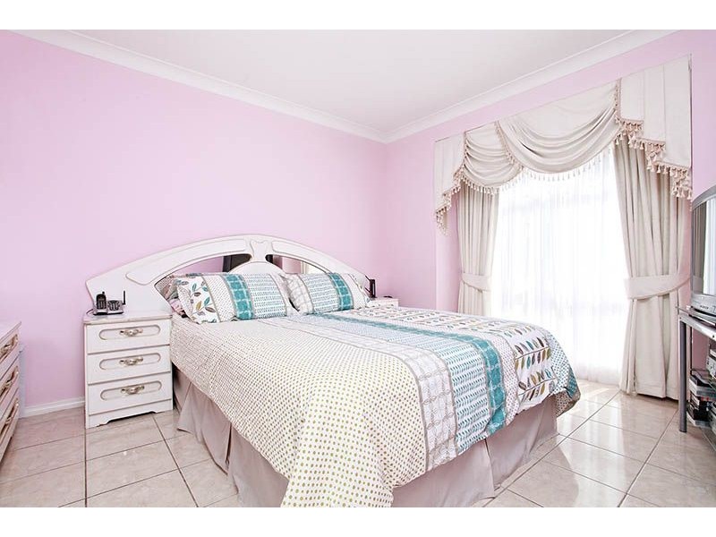 19 Marrowie Place, Taylors Hill VIC 3037
