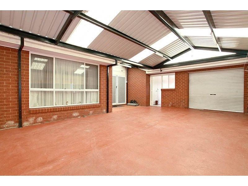 19 Marrowie Place, Taylors Hill VIC 3037