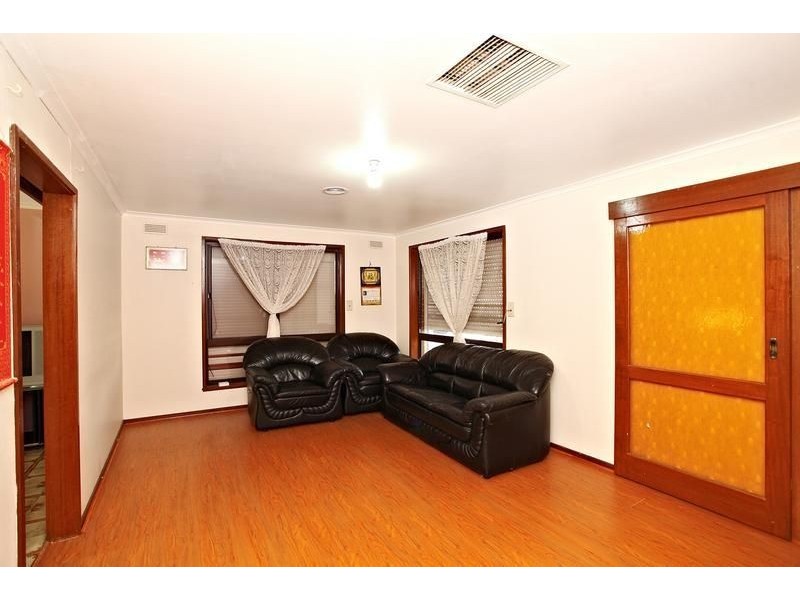 80 Atheldene Drive, St Albans VIC 3021