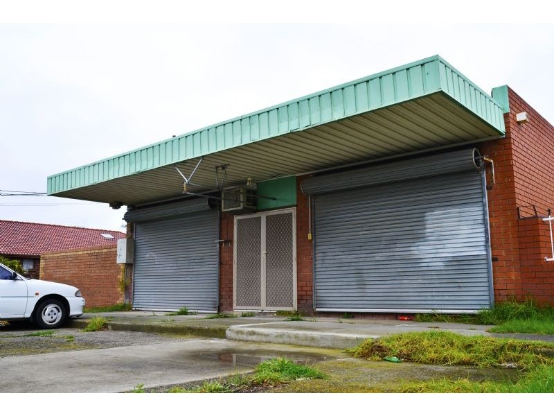 7 Douglas Avenue, St Albans VIC 3021