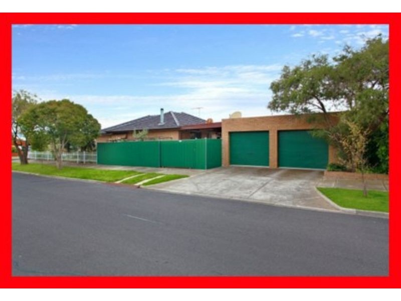 23 GUM ROAD, Kings Park VIC 3021