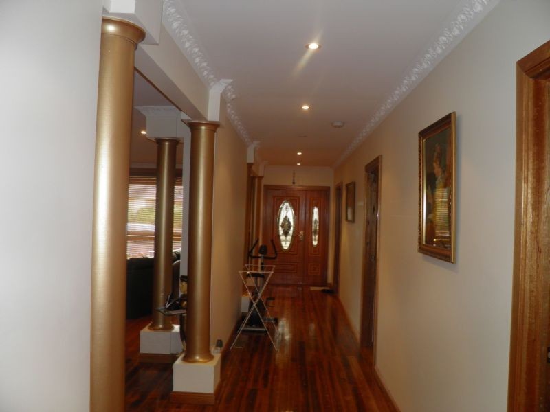 25 Rhodes St, St Albans VIC 3021