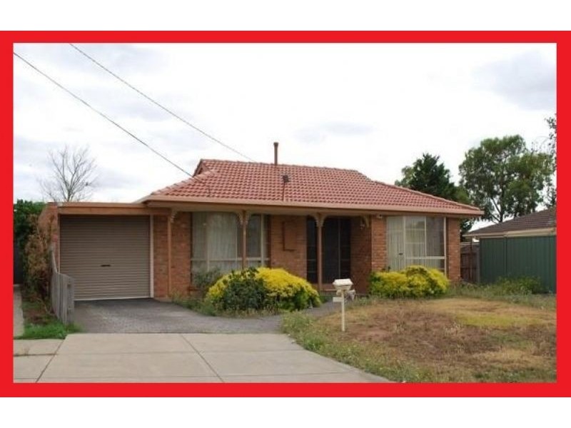 4 Pageant Walk, Kings Park VIC 3021