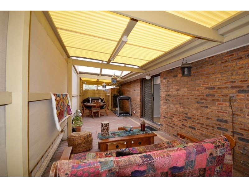 2/66 Kurung Drive, Kings Park VIC 3021